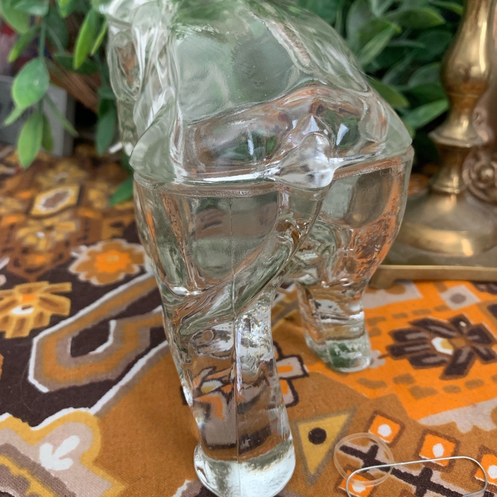 Clear Glass Elephant trinket dish 7 x 4 - Picture 4 of 4